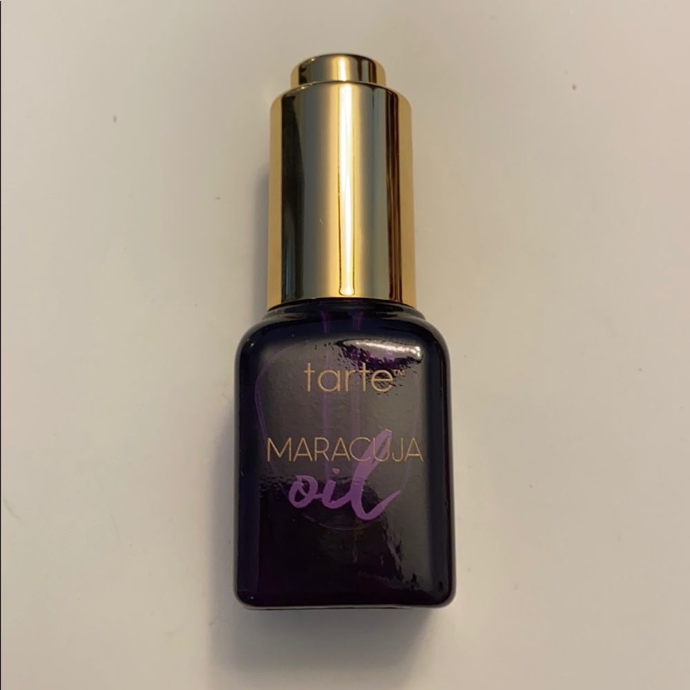 Tarte Maracuja oil